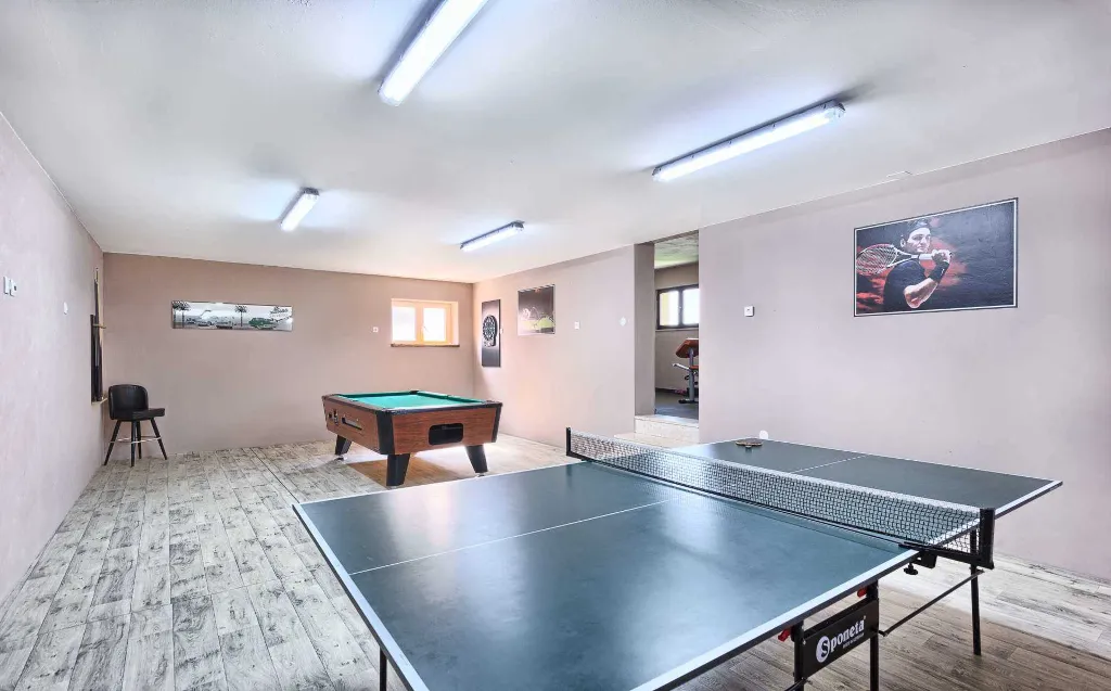 Kastel Luksic Villa with Sea Views and Heated Pool