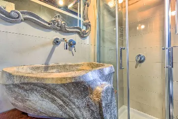 4-Bedroom Villa with Private Pool in Krmed