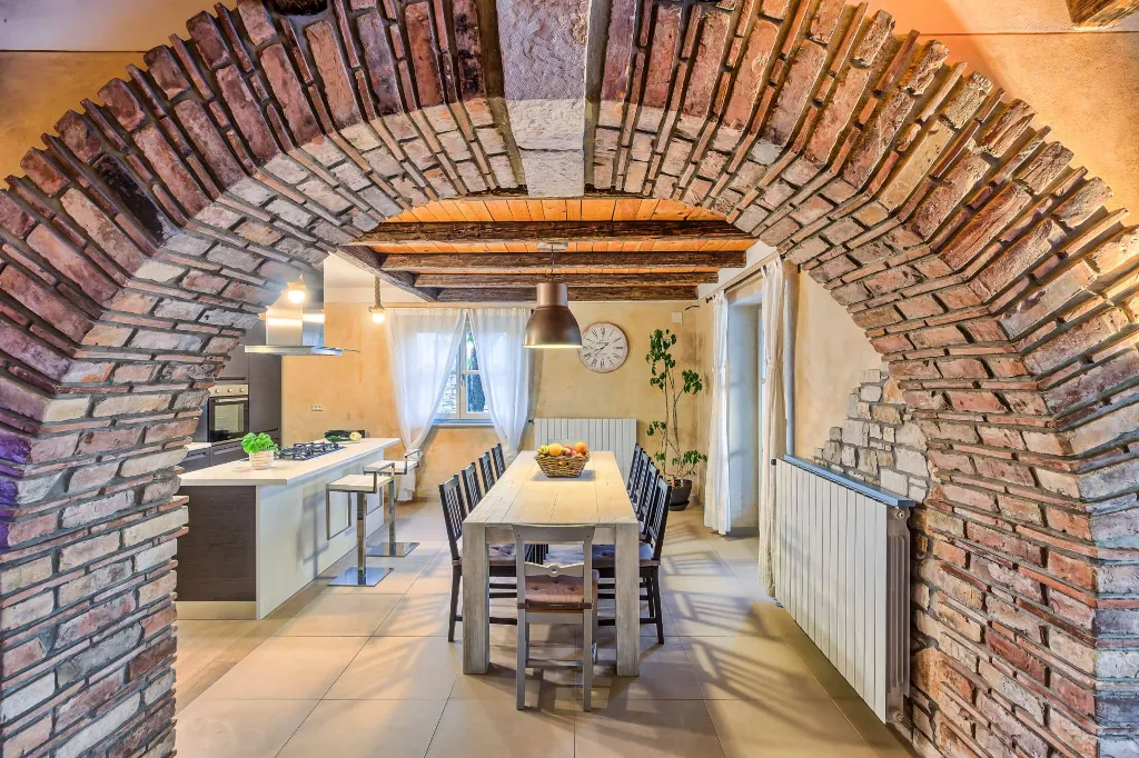 4-Bedroom Villa with Private Pool in Krmed