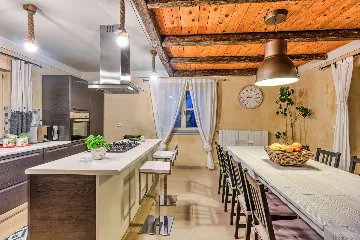 4-Bedroom Villa with Private Pool in Krmed
