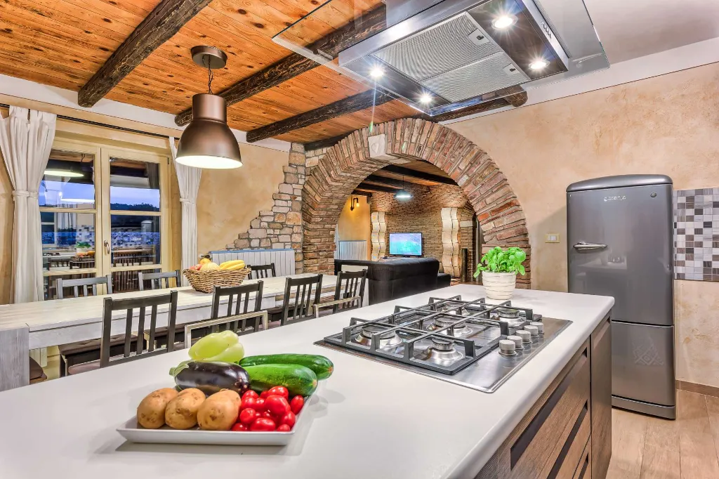 4-Bedroom Villa with Private Pool in Krmed