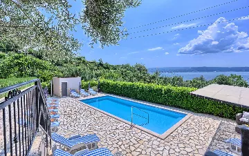 Jesenice Villa for 22 Guests with Pool & Jacuzzi