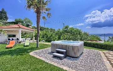 Jesenice Villa for 22 Guests with Pool & Jacuzzi