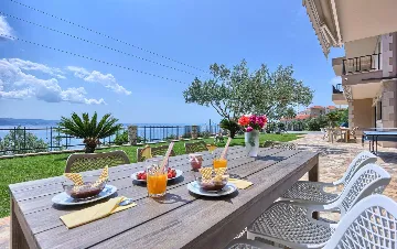 Jesenice Villa for 22 Guests with Pool & Jacuzzi