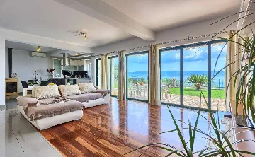 Jesenice Villa for 22 Guests with Pool & Jacuzzi