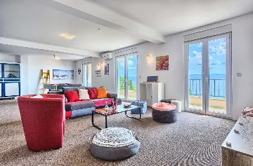 Jesenice Villa for 22 Guests with Pool & Jacuzzi