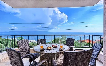 Jesenice Villa for 22 Guests with Pool & Jacuzzi