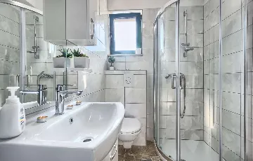 Jesenice Villa for 22 Guests with Pool & Jacuzzi