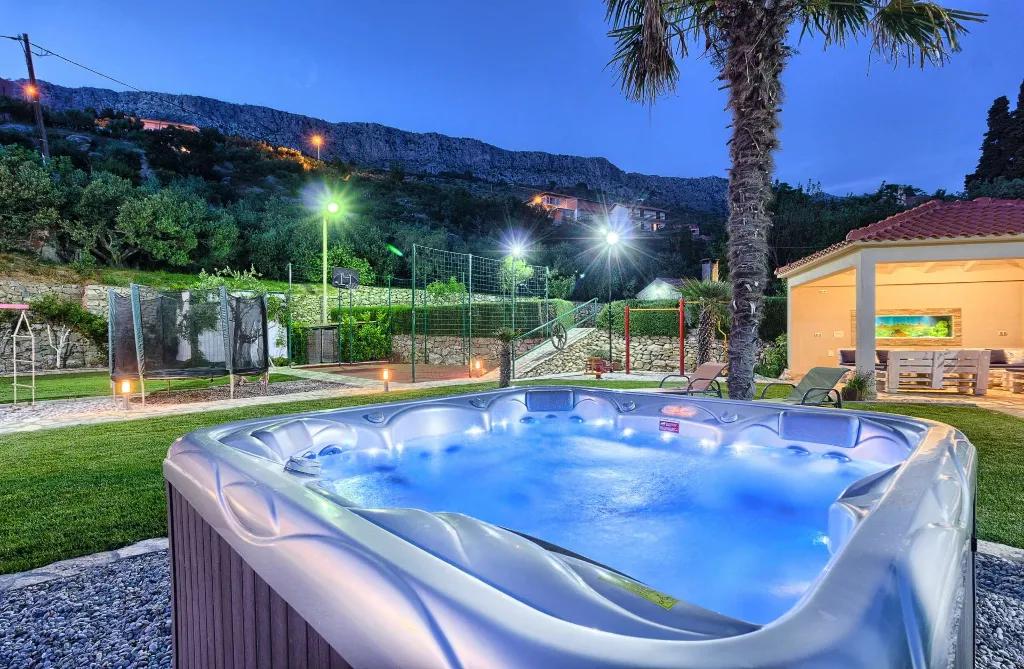 Jesenice Villa for 22 Guests with Pool & Jacuzzi