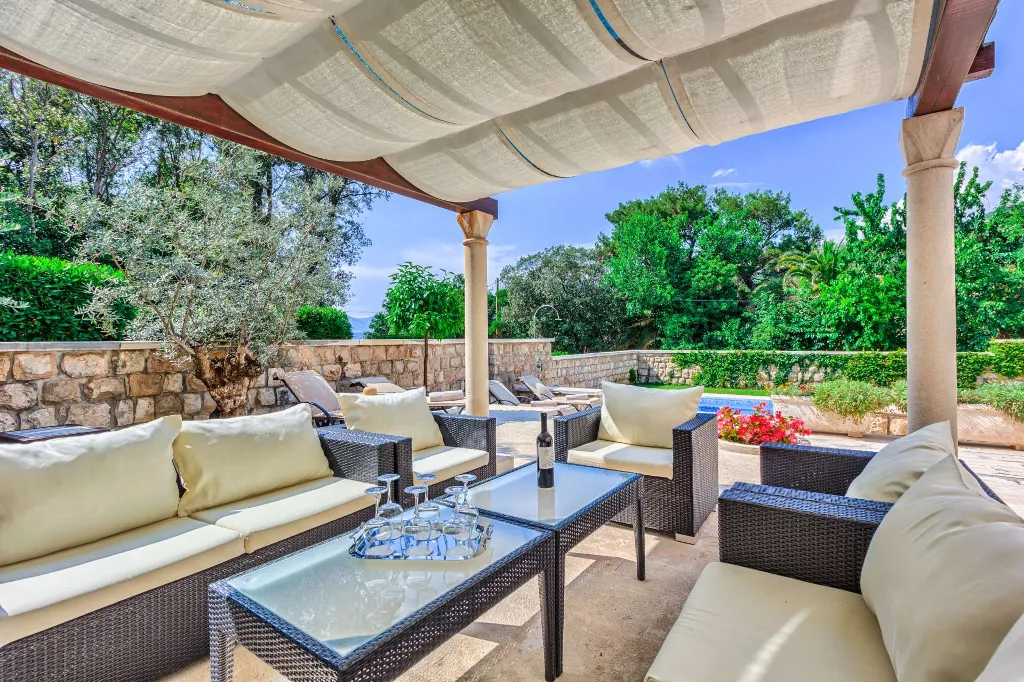 Stone Villa in Dubrovnik with Sea Views and Pool