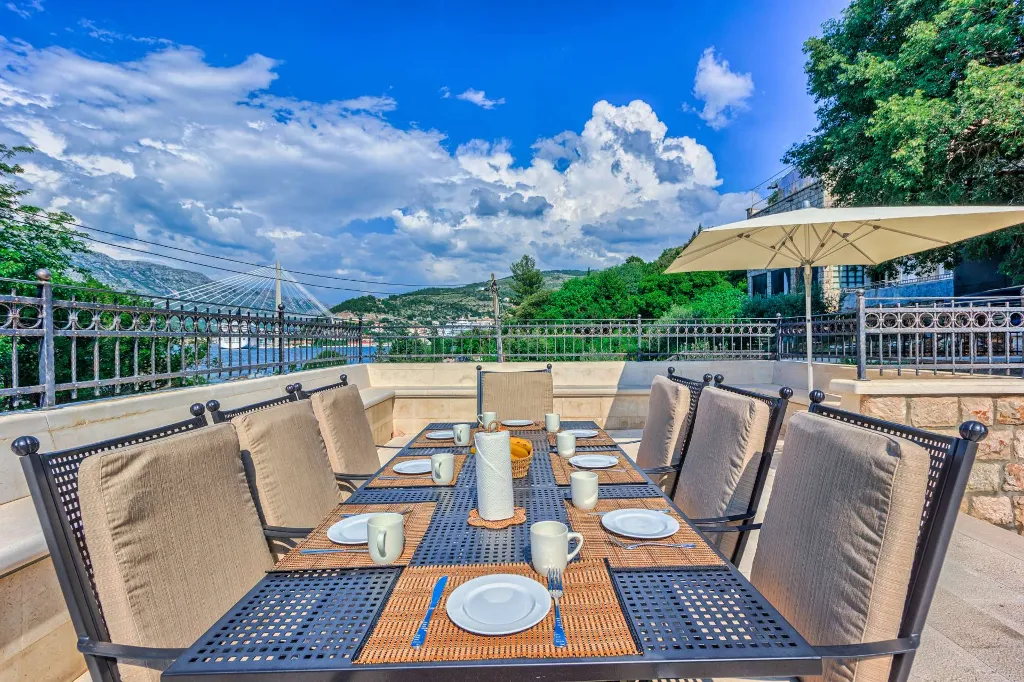 Stone Villa in Dubrovnik with Sea Views and Pool