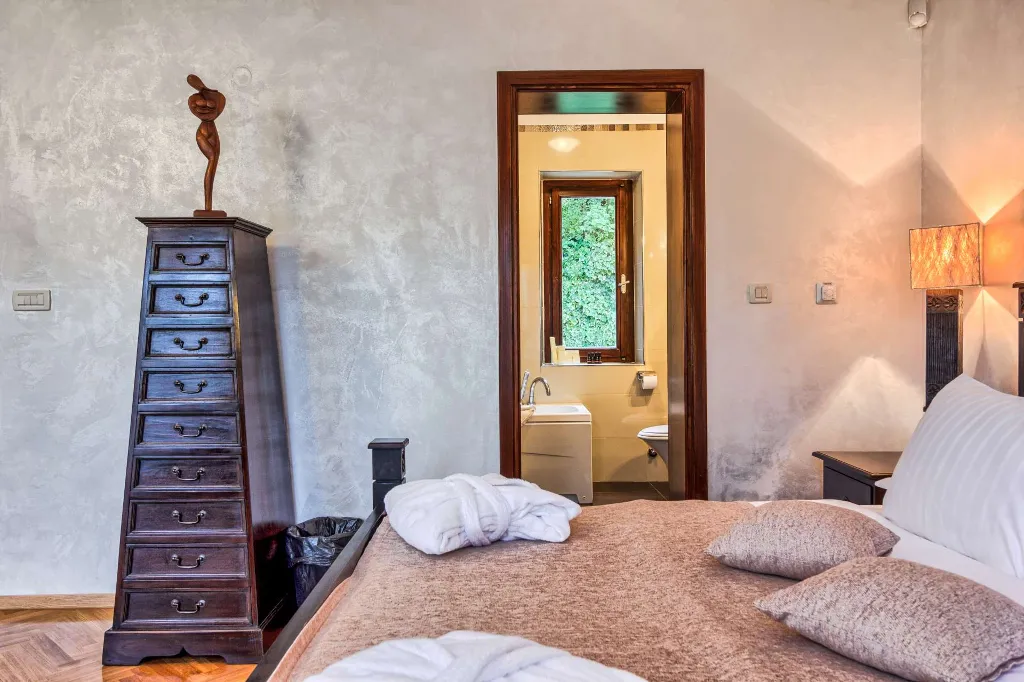 Stone Villa in Dubrovnik with Sea Views and Pool