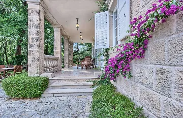 4-Bedroom Villa in Cilipi for Up to 8 Guests