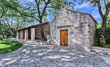 4-Bedroom Villa in Cilipi for Up to 8 Guests