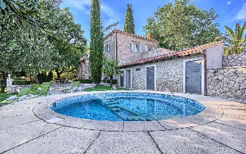 4-Bedroom Villa in Cilipi for Up to 8 Guests