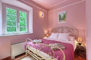 4-Bedroom Villa in Cilipi for Up to 8 Guests