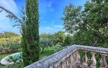 4-Bedroom Villa in Cilipi for Up to 8 Guests