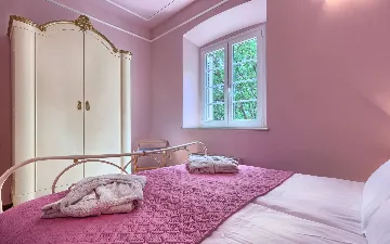 4-Bedroom Villa in Cilipi for Up to 8 Guests