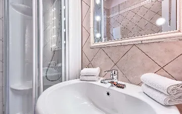 4-Bedroom Villa in Cilipi for Up to 8 Guests