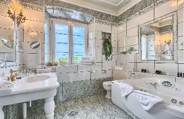 4-Bedroom Villa in Cilipi for Up to 8 Guests