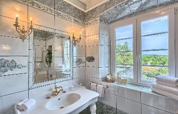 4-Bedroom Villa in Cilipi for Up to 8 Guests