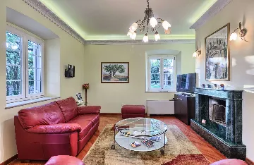 4-Bedroom Villa in Cilipi for Up to 8 Guests