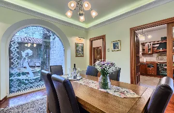 4-Bedroom Villa in Cilipi for Up to 8 Guests