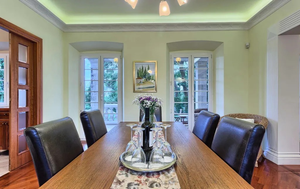 4-Bedroom Villa in Cilipi for Up to 8 Guests