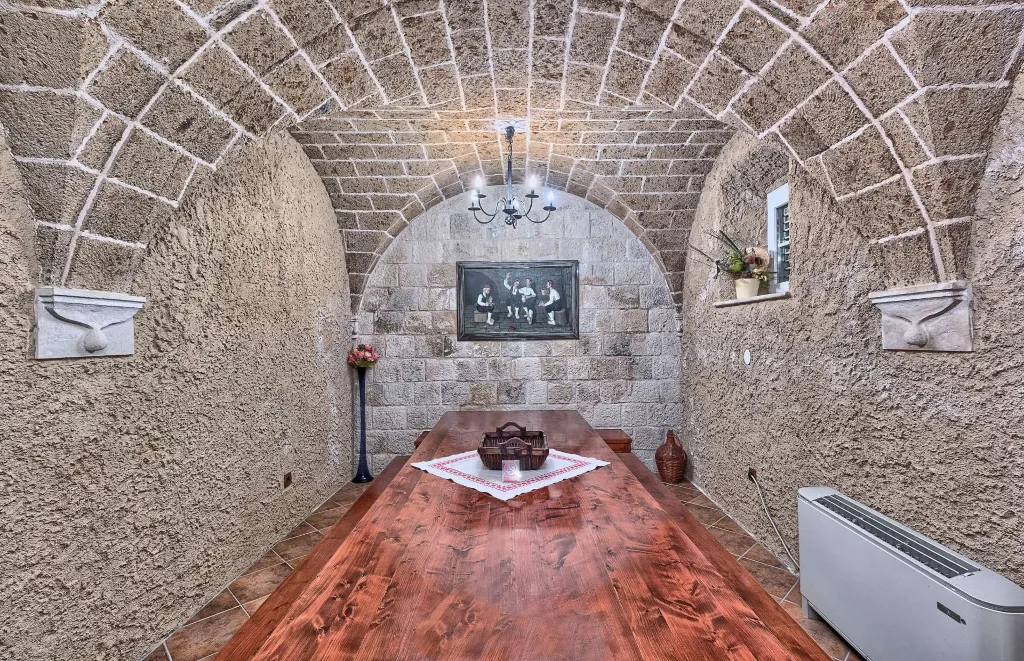 4-Bedroom Villa in Cilipi for Up to 8 Guests