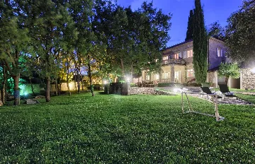 4-Bedroom Villa in Cilipi for Up to 8 Guests