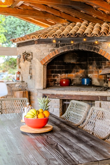 Stone Holiday House in Milna, Brač for 6 Guests