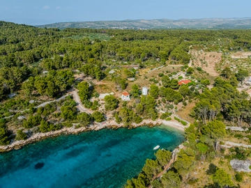 Stone Holiday House in Milna, Brač for 6 Guests