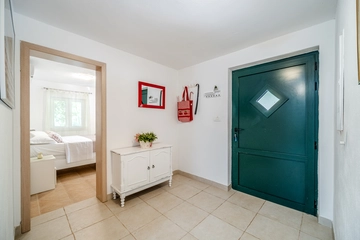 Stone Holiday House in Milna, Brač for 6 Guests