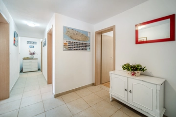 Stone Holiday House in Milna, Brač for 6 Guests