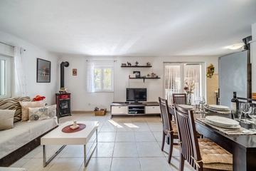 Stone Holiday House in Milna, Brač for 6 Guests