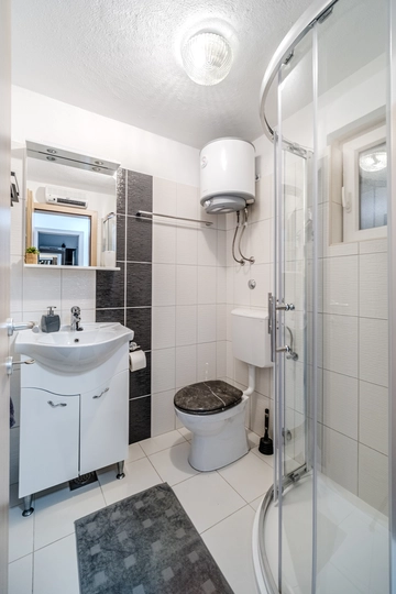 Stone Holiday House in Milna, Brač for 6 Guests