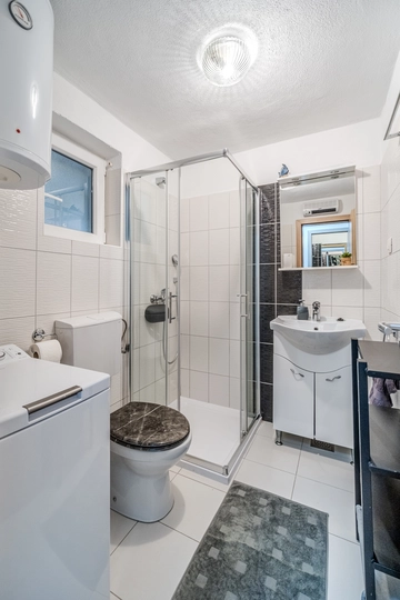 Stone Holiday House in Milna, Brač for 6 Guests