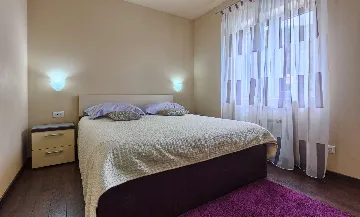 Dubravka 6-Bedroom Villa for Up to 16 Guests