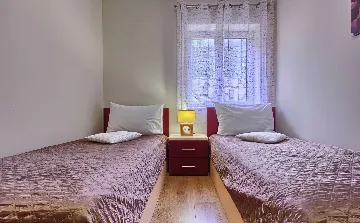 Dubravka 6-Bedroom Villa for Up to 16 Guests