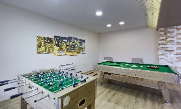 Dubravka 6-Bedroom Villa for Up to 16 Guests