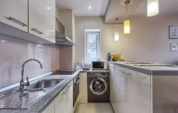 Dubravka 6-Bedroom Villa for Up to 16 Guests