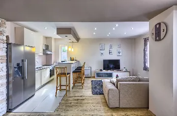 Dubravka 6-Bedroom Villa for Up to 16 Guests