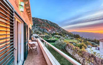 Dubravka 6-Bedroom Villa for Up to 16 Guests