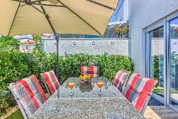 3-Bedroom Villa with Heated Pool in Malinska