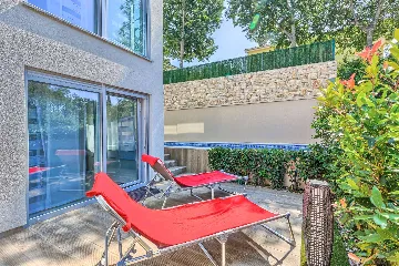 3-Bedroom Villa with Heated Pool in Malinska