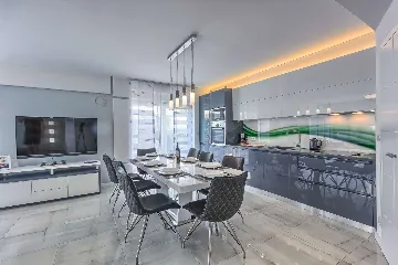 3-Bedroom Villa with Heated Pool in Malinska