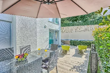 3-Bedroom Villa with Heated Pool in Malinska