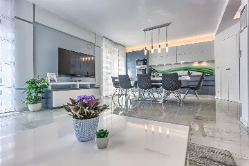 3-Bedroom Villa with Heated Pool in Malinska