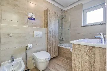 3-Bedroom Villa with Heated Pool in Malinska