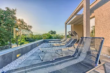 3-Bedroom Villa with Heated Pool in Malinska